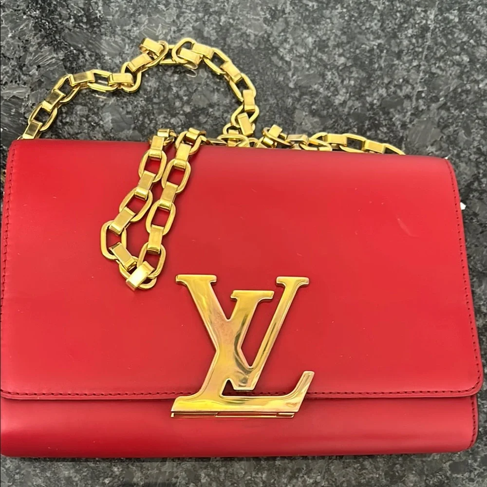 Louis Vuitton Red and Gold Clutch with Chain - Picture 3 of 10